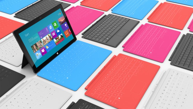 Microsoft Delivers the Surface. KeyShot Delivers the Visuals.